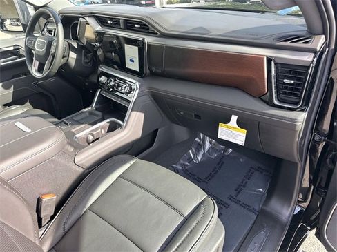 New 2026 GMC Sierra 2500 Denali w/ Denali Reserve Package image 30