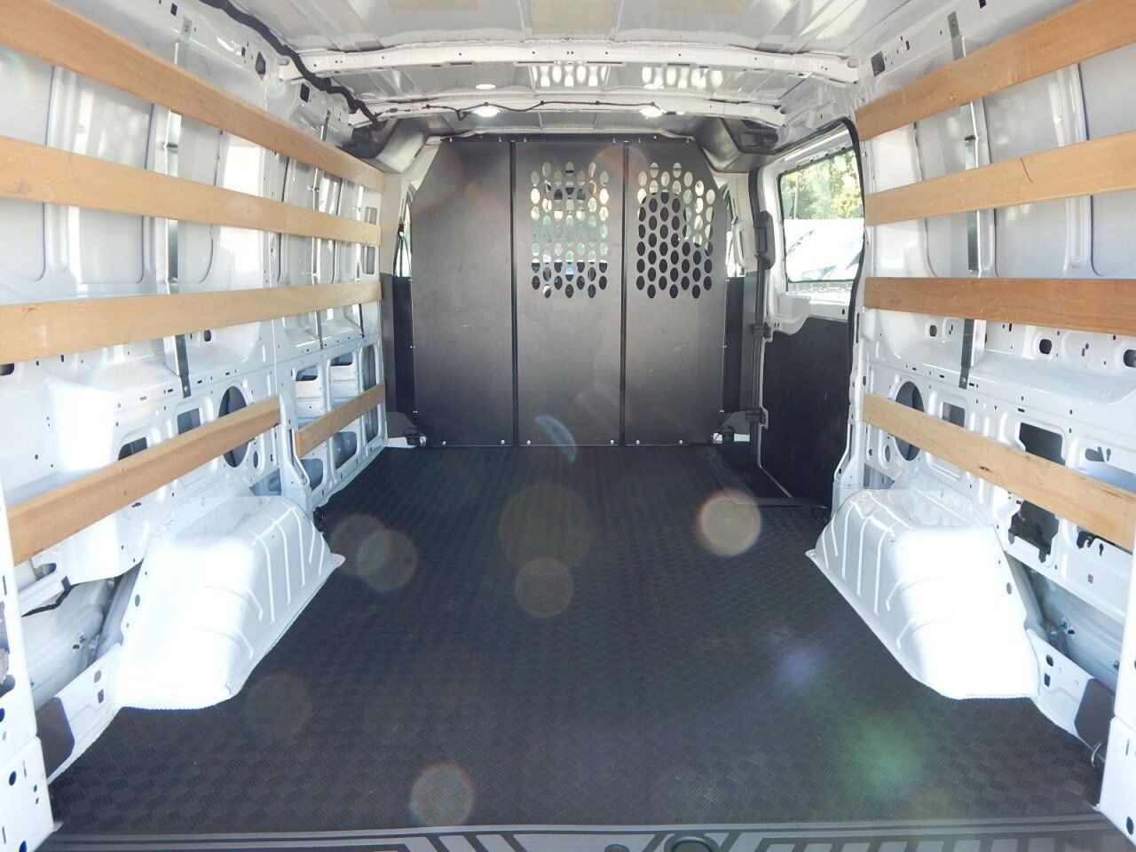 Used 2025 Ford Transit 250 Low Roof w/ Exterior Upgrade Package RWD image 15