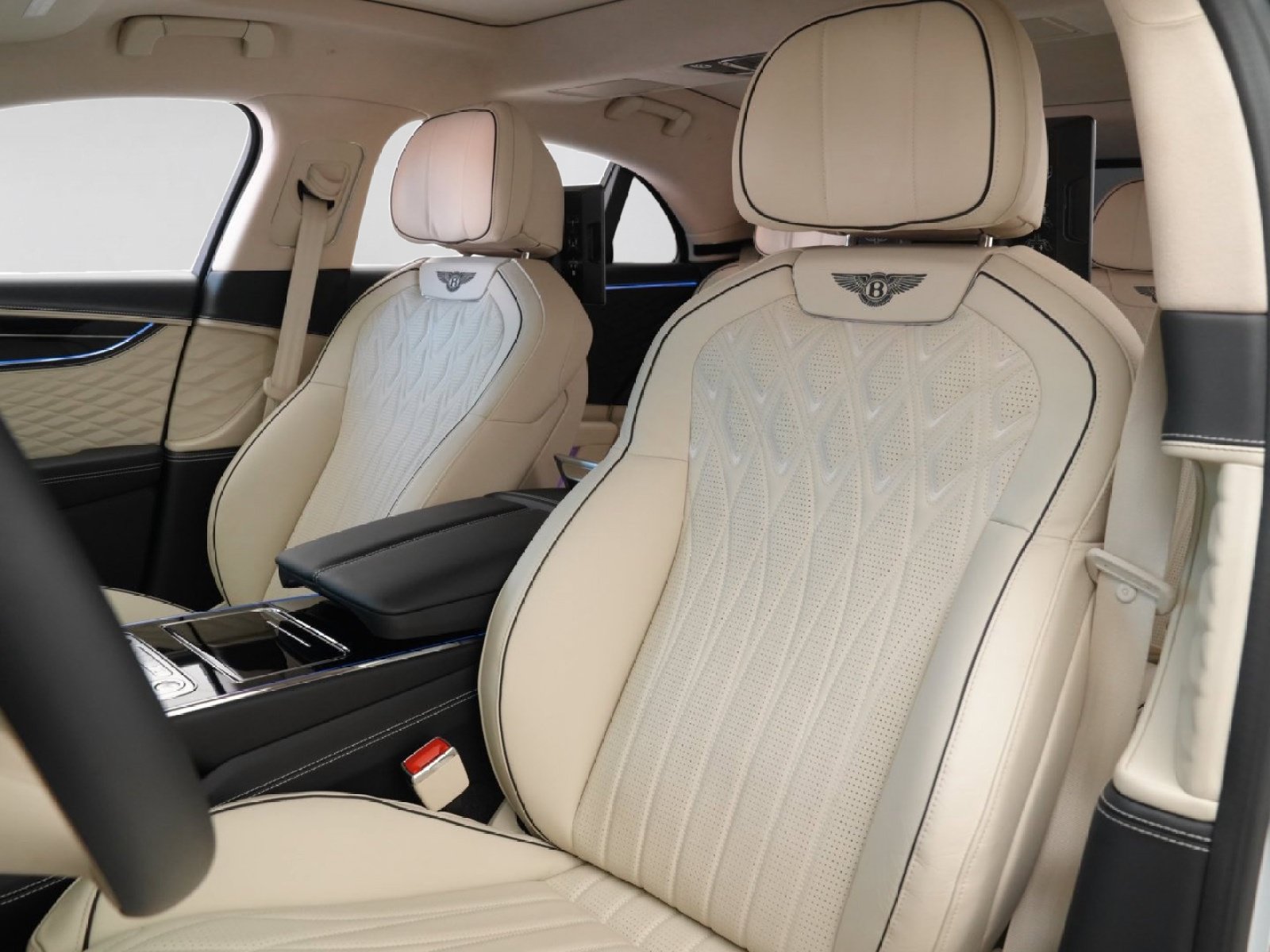 Used 2026 Bentley Flying Spur Azure AWD/4WD image 12
