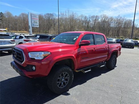 Used 2023 Toyota Tacoma SR5 w/ Technology Package image 8