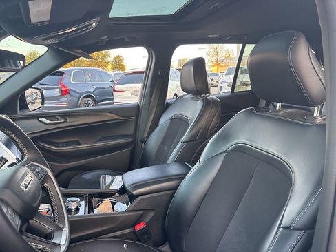 Used 2023 Jeep Grand Cherokee Altitude image 15