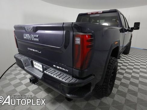 Used 2024 GMC Sierra 2500 Denali Ultimate image 16