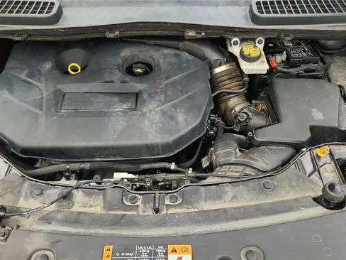 Used 2017 Ford Escape SE w/ SE Sport Appearance Package image 20