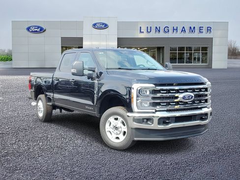 New 2026 Ford F250 XLT w/ XLT Premium Package AWD/4WD image 1