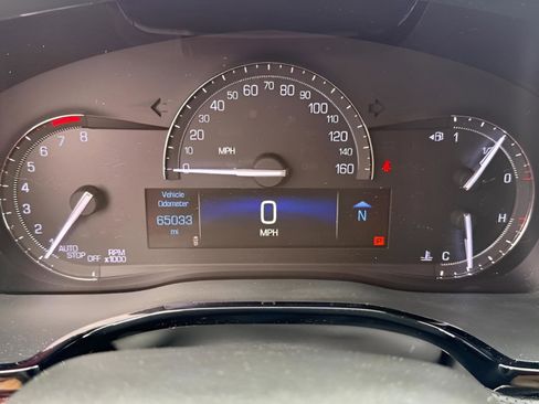 Used 2017 Cadillac XT5 Luxury image 31