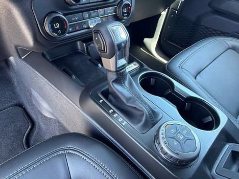 New 2026 Ford Bronco Outer Banks AWD/4WD image 25