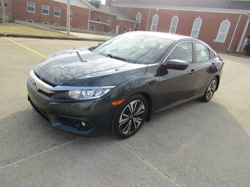 Used 2017 Honda Civic EX-L image 7
