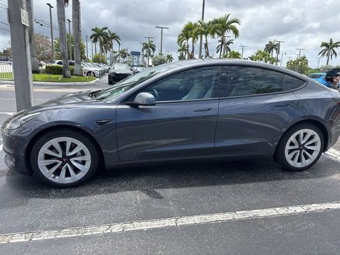 Used 2023 Tesla Model 3 Standard Range RWD image 9