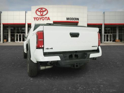 New 2026 Toyota Tacoma TRD Off-Road AWD/4WD image 22