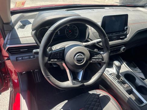 Used 2020 Nissan Altima 2.5 SR FWD image 10