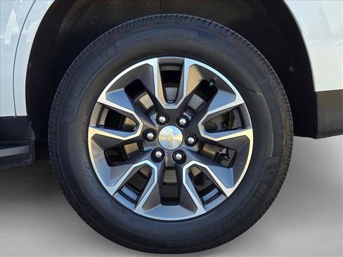 Used 2021 Chevrolet Tahoe LT RWD image 25