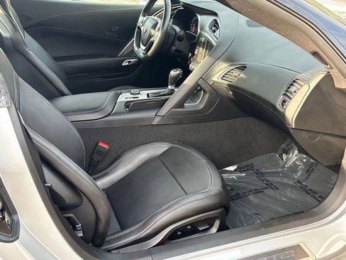 Used 2019 Chevrolet Corvette Stingray Convertible w/ 2LT Preferred Equipment Group image 13