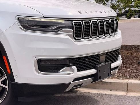 Used 2024 Jeep Wagoneer Series III AWD/4WD image 3