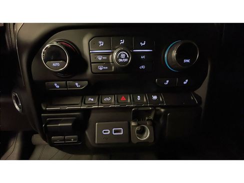 Used 2020 Chevrolet Silverado 2500 LT w/ All Star Edition AWD/4WD image 14
