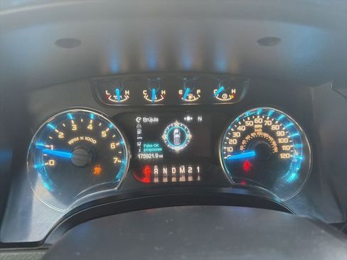 Used 2013 Ford F150 XLT w/ XLT Chrome Pkg image 8