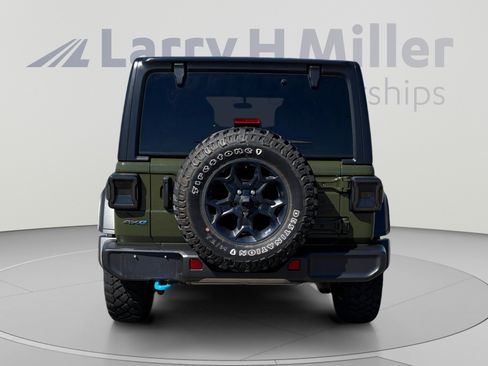Used 2023 Jeep Wrangler Unlimited w/ Cold Weather Group AWD/4WD image 5
