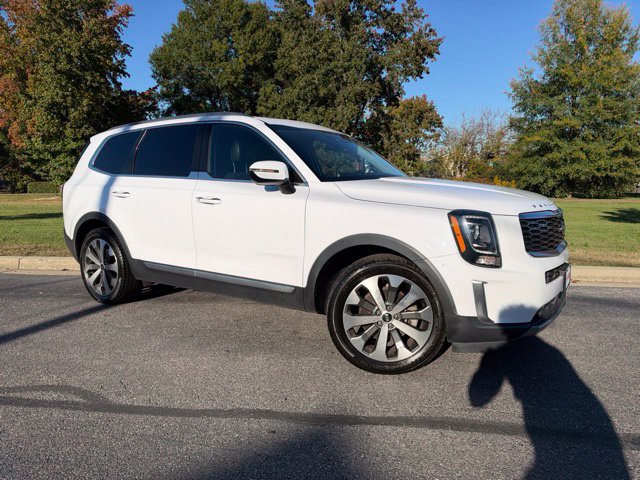 Used 2021 Kia Telluride S FWD image 2