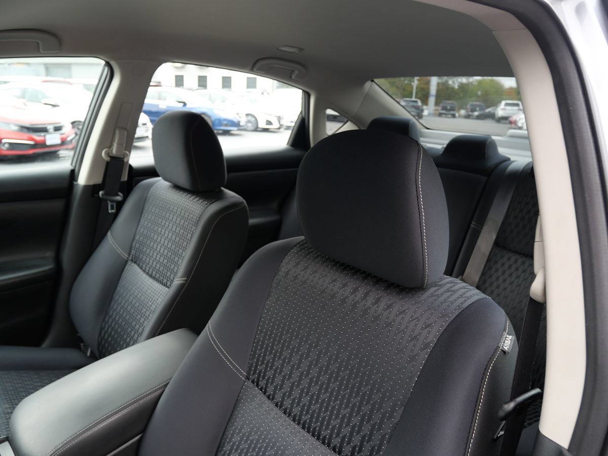 Used 2016 Nissan Altima 2.5 SV FWD image 11