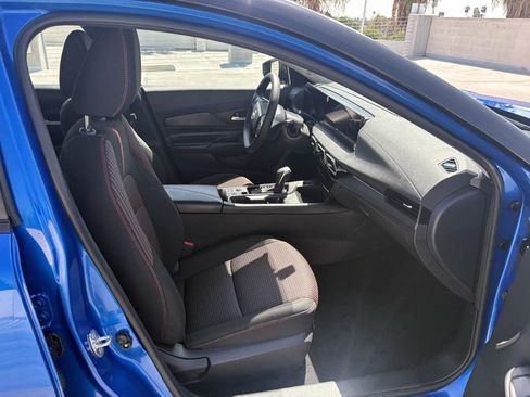 Used 2026 Nissan Sentra SR w/ Floor Mat Package FWD image 18