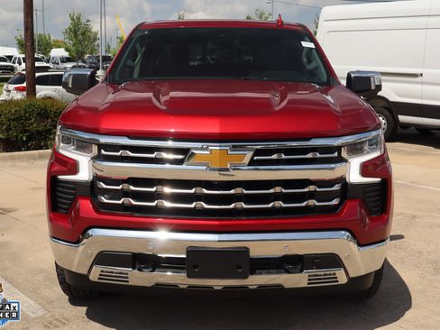 Used 2023 Chevrolet Silverado 1500 LTZ w/ LTZ Premium Package AWD/4WD image 9