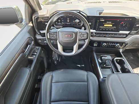 Used 2023 GMC Sierra 1500 SLT w/ SLT Premium Package AWD/4WD image 10