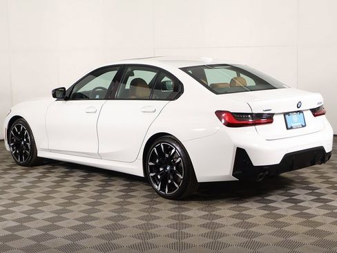 Used 2025 BMW 330i xDrive Sedan w/ M Sport Package image 9