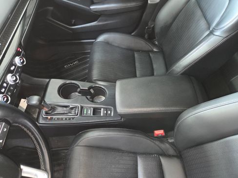 Used 2022 Honda Civic EX-L image 17