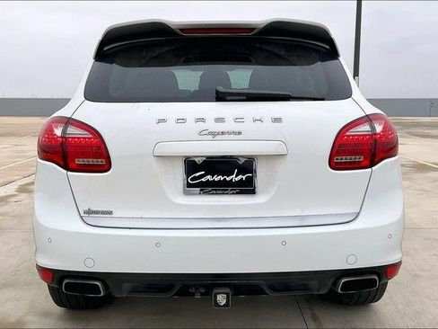 Used 2014 Porsche Cayenne Platinum Edition image 5