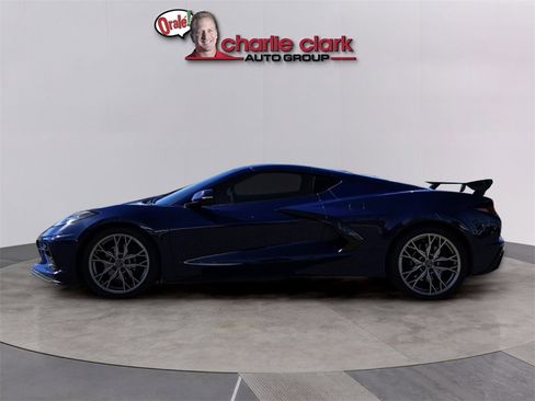 Used 2025 Chevrolet Corvette Stingray Preferred Cpe w/ 2LT image 3