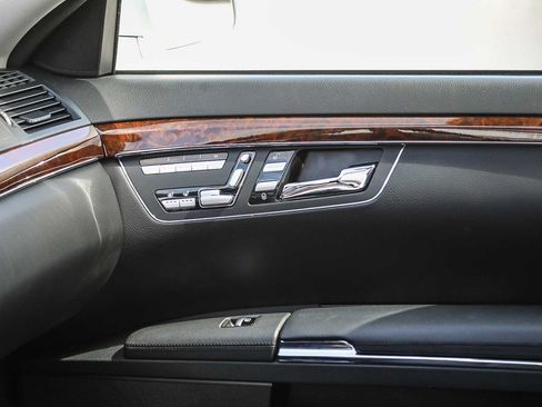 Used 2012 Mercedes-Benz S 550 image 21