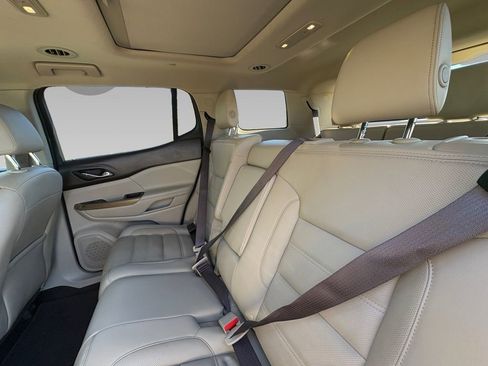 Used 2018 GMC Acadia Denali w/ Technology Package image 4