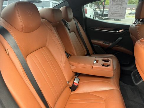 Used 2019 Maserati Ghibli S Q4 AWD/4WD image 22