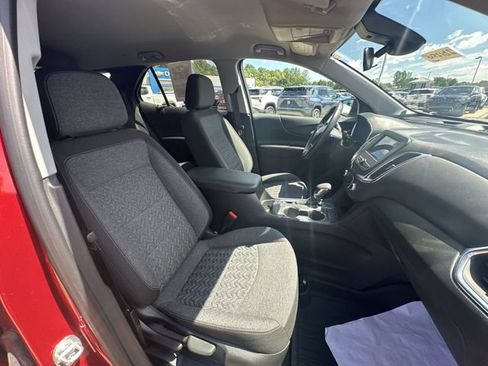 Used 2024 Chevrolet Equinox LT w/ LPO, Floor Liner Package FWD image 31