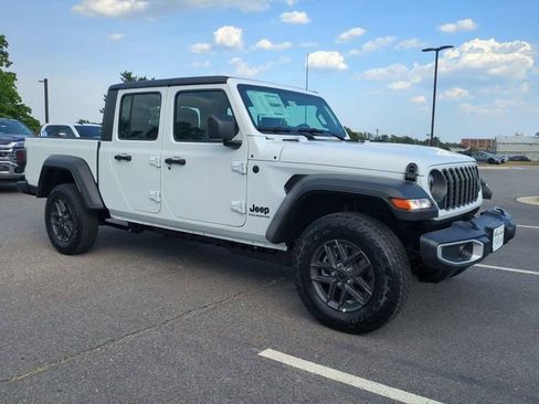 New 2026 Jeep Gladiator Sport AWD/4WD image 2