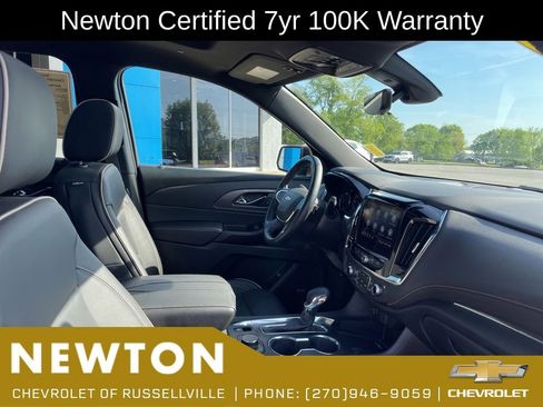 Used 2023 Chevrolet Traverse Premier AWD/4WD image 31