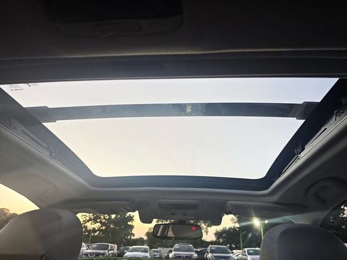 Used 2016 Subaru Forester 2.5i Limited image 32