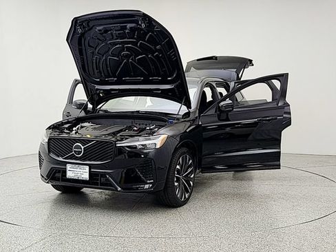 New 2026 Volvo XC60 B5 Ultra w/ Climate Package AWD/4WD image 9
