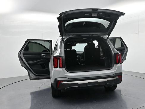 Certified 2025 Kia Sorento SX Prestige AWD/4WD image 61