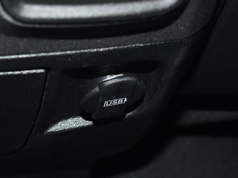 Used 2018 RAM 2500 Tradesman w/ Chrome Appearance Group image 22