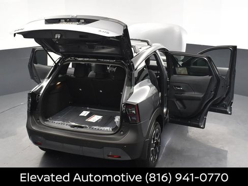 Certified 2026 Nissan Kicks SV w/ SV Premium Package AWD/4WD image 28