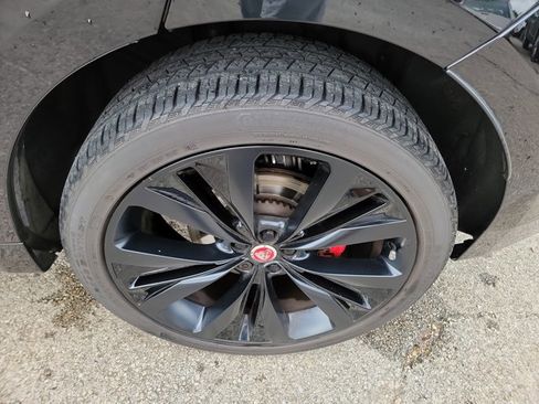 Used 2023 Jaguar F-PACE R-Dynamic S AWD/4WD image 12