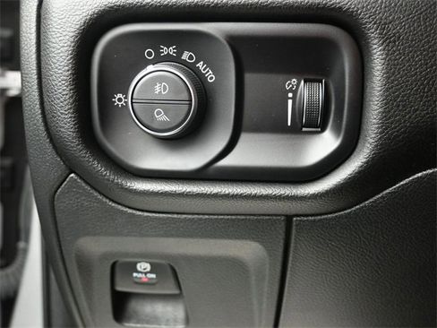 Used 2024 RAM 1500 Big Horn w/ Trailer Tow Group image 9