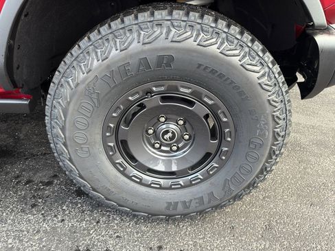 New 2025 Ford Bronco Big Bend w/ Black Diamond Package image 12