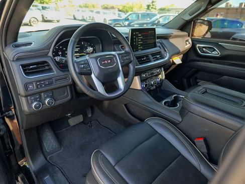 Used 2024 GMC Yukon XL SLT w/ SLT Premium Package AWD/4WD image 20