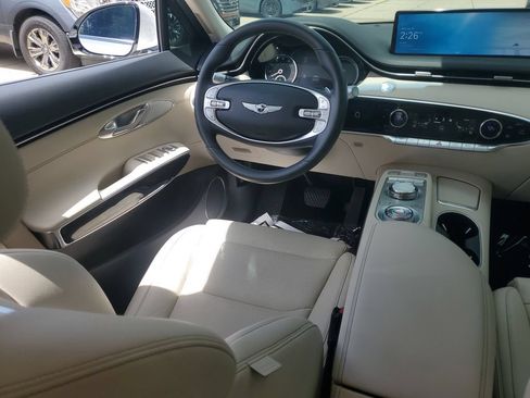 Used 2025 Genesis GV70 2.5T AWD/4WD image 20