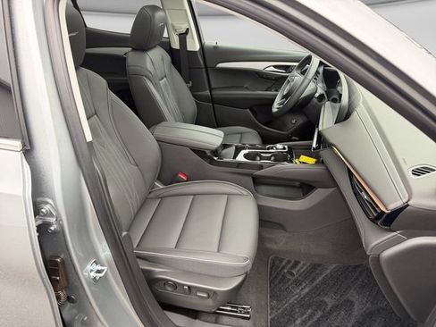 Used 2025 Buick Envision Avenir AWD/4WD image 14