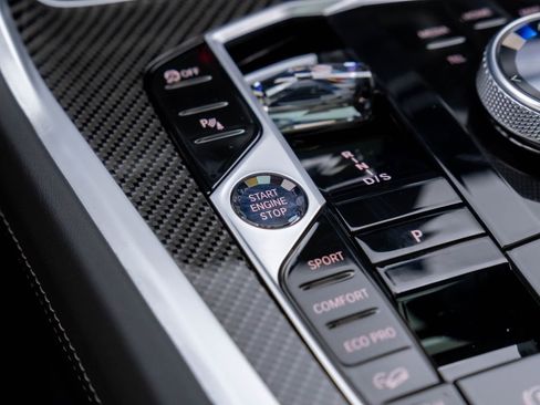 Certified 2024 BMW X6 M60i w/ Dynamic Handling Package image 23