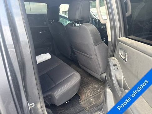 Used 2024 Nissan Frontier SV AWD/4WD image 8