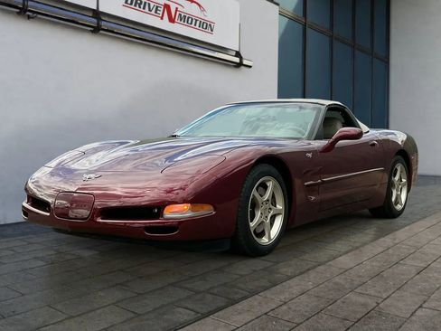 Used 2003 Chevrolet Corvette Convertible 2D w/ Preferred Equipment Group1 image 7