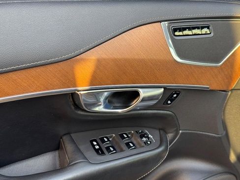 Used 2018 Volvo XC90 T6 Inscription w/ Convenience Package image 19